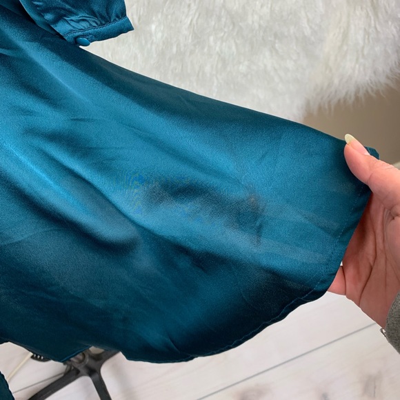 Teal Satin Latiste wrap dress. - Picture 4 of 6